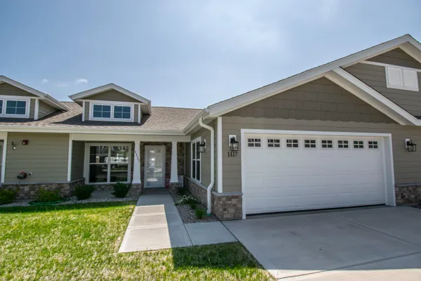 $430,000 | 1117 Anchor Ave Bend, West Bend, WI 53095