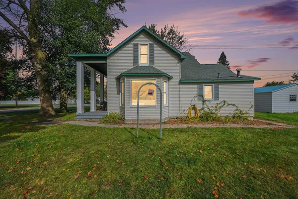 $249,900 | 201 6th Avenue, Tawas City, MI 48763