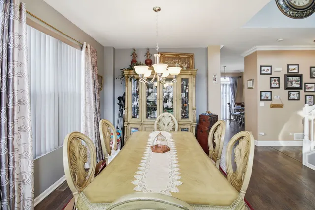 $455,000 | 818 Vertin Boulevard, Shorewood, IL 60404