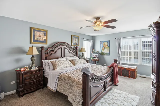 $455,000 | 818 Vertin Boulevard, Shorewood, IL 60404