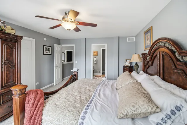 $455,000 | 818 Vertin Boulevard, Shorewood, IL 60404