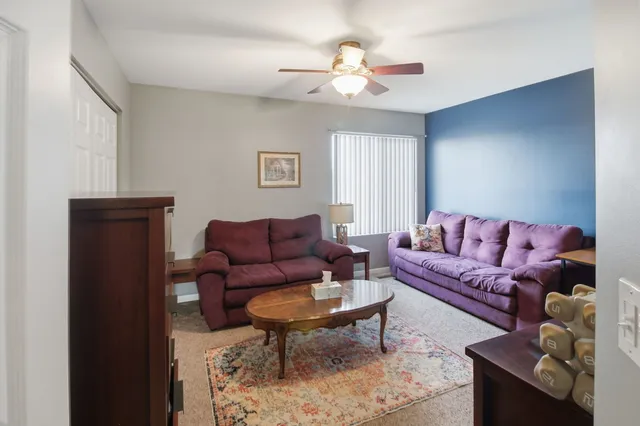 $455,000 | 818 Vertin Boulevard, Shorewood, IL 60404