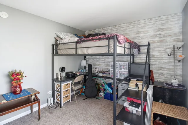 $455,000 | 818 Vertin Boulevard, Shorewood, IL 60404