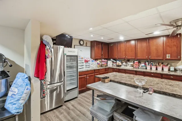 $455,000 | 818 Vertin Boulevard, Shorewood, IL 60404