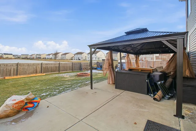 $455,000 | 818 Vertin Boulevard, Shorewood, IL 60404