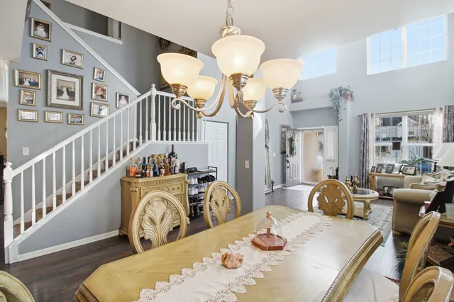 $455,000 | 818 Vertin Boulevard, Shorewood, IL 60404