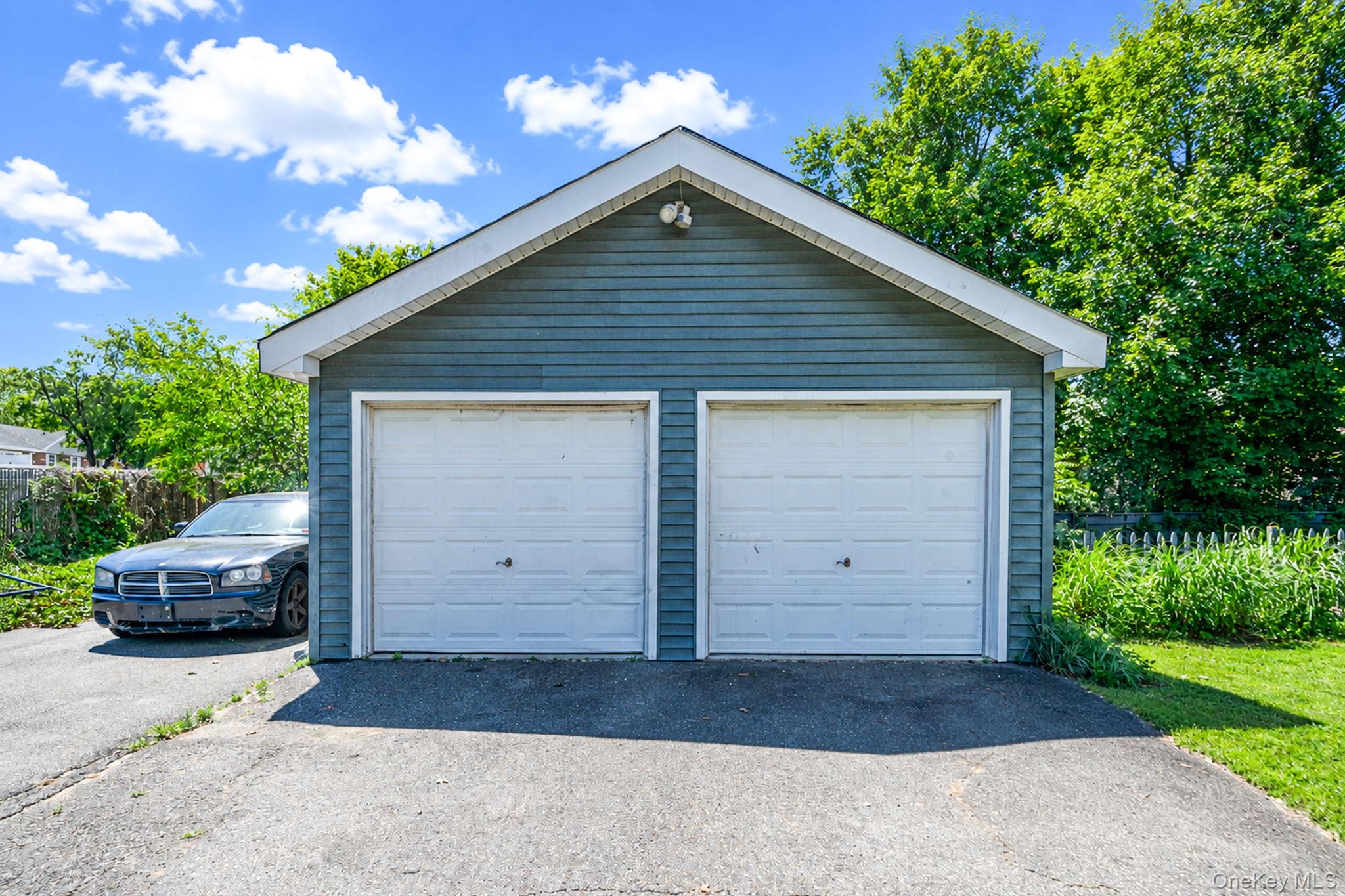 612 Blue Point Road Holtsville, NY 11742 - Photo 41 of 47