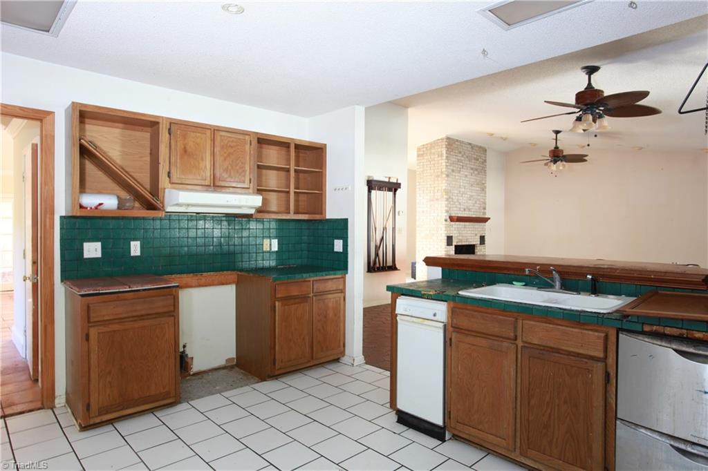 3905 Braddock Road High Point, NC 27265 - Photo 17 of 21 Gallery Image 17
