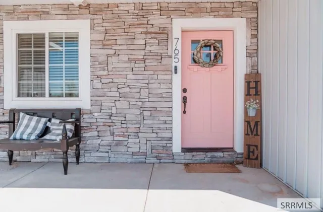 $599,000 | 765 North 600 East, Firth, ID 83236