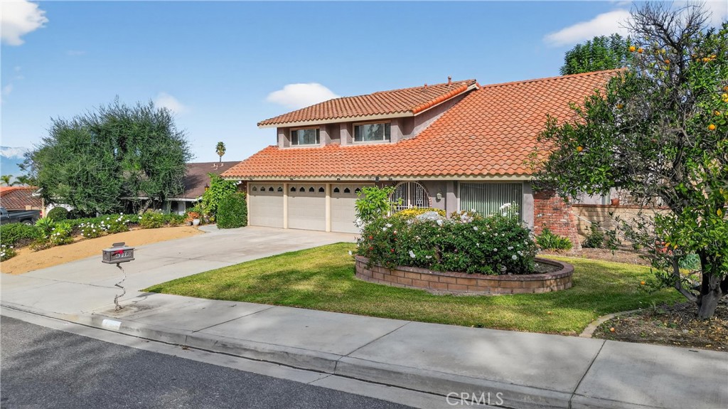 6836 Rycroft Drive Riverside, CA 92506 - Photo 1 of 37 Manicured lawn with great curb appeal
