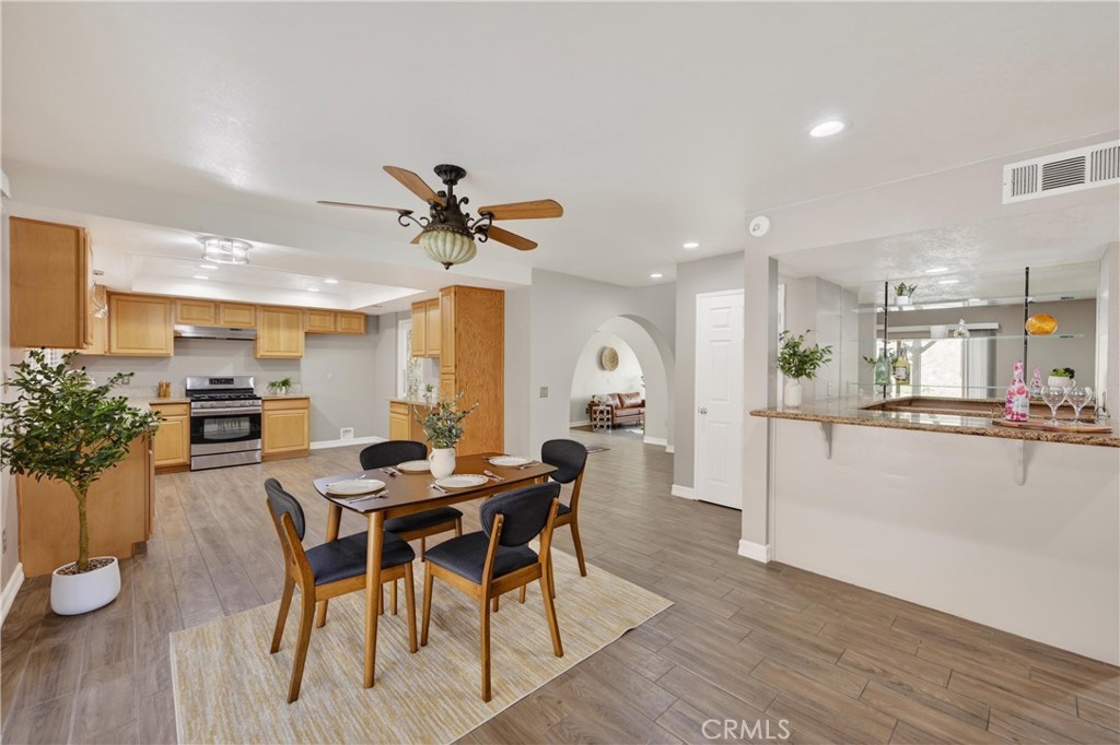 6836 Rycroft Drive Riverside, CA 92506 - Photo 11 of 37 Great for entertaining