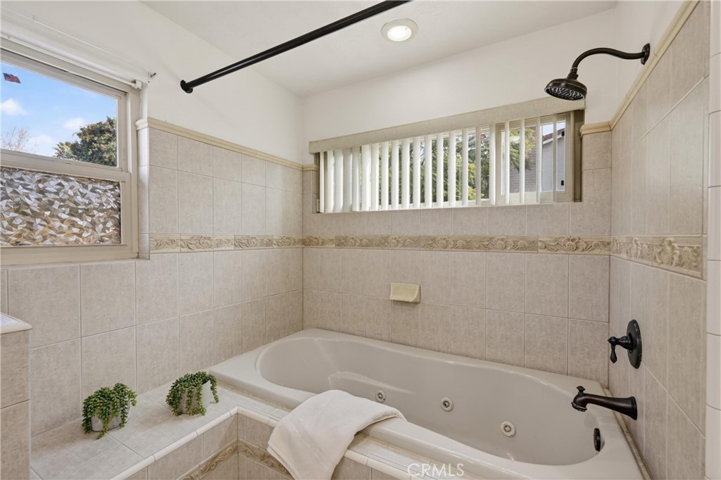 6836 Rycroft Drive Riverside, CA 92506 - Photo 23 of 37 Soaking tub & shower, private water room & large walk-in closet not pictured