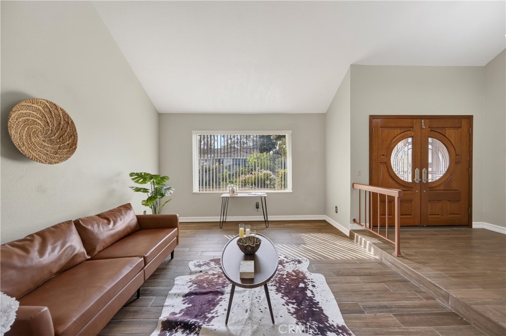 6836 Rycroft Drive Riverside, CA 92506 - Photo 5 of 37 Great for entertaining