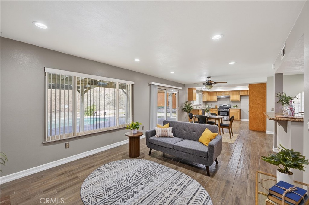 6836 Rycroft Drive Riverside, CA 92506 - Photo 9 of 37 Spacious floorpan