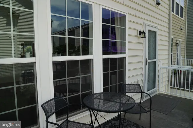 $715,000 | 43610 McKay Terrace, Chantilly, VA 20152