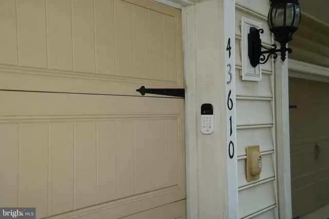 $715,000 | 43610 McKay Terrace, Chantilly, VA 20152