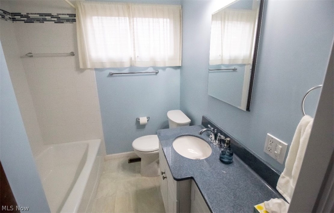 6345 Springwood Road Cleveland, OH 44130 - Photo 5 of 9 Gallery Image 5