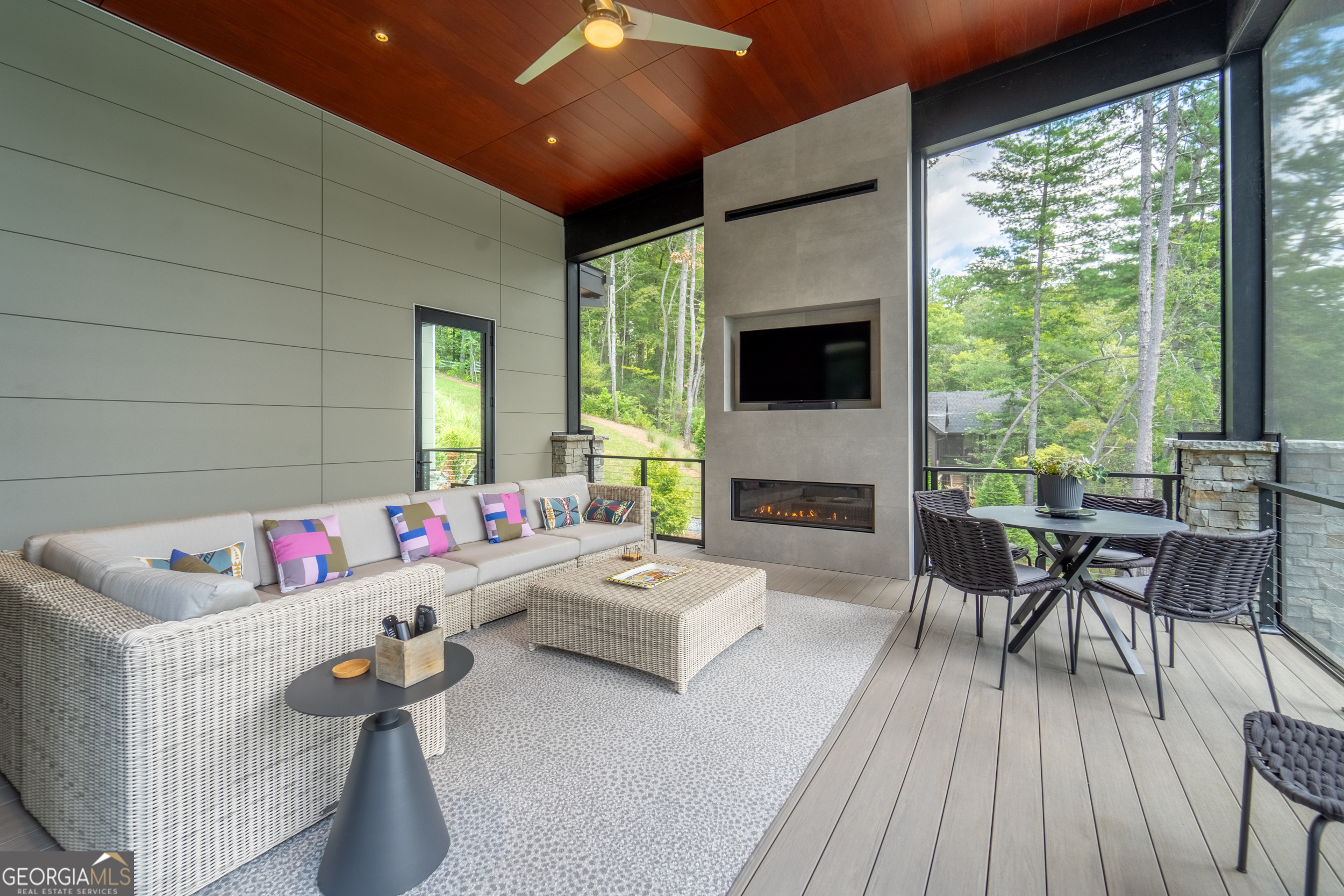 565 Wildflower Circle Clarkesville, GA 30523 - Photo 24 of 60