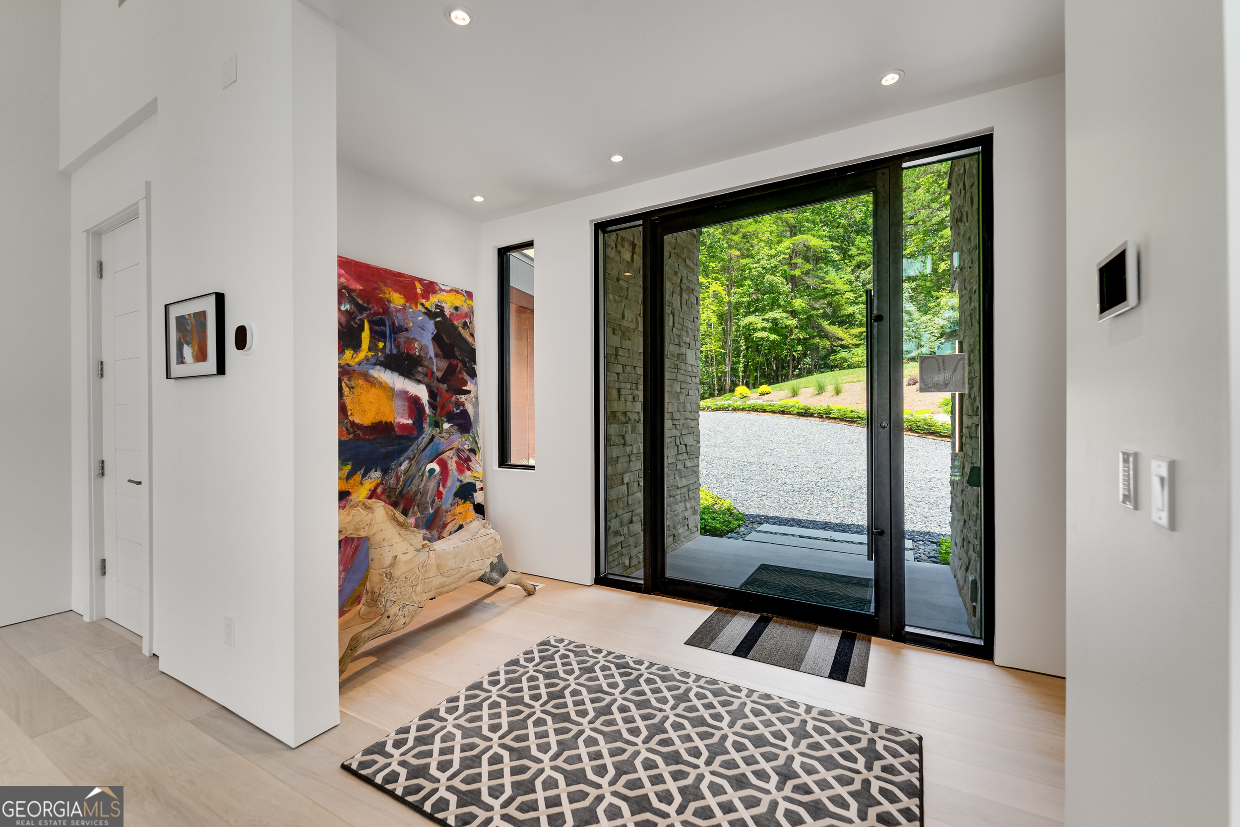 565 Wildflower Circle Clarkesville, GA 30523 - Photo 5 of 60