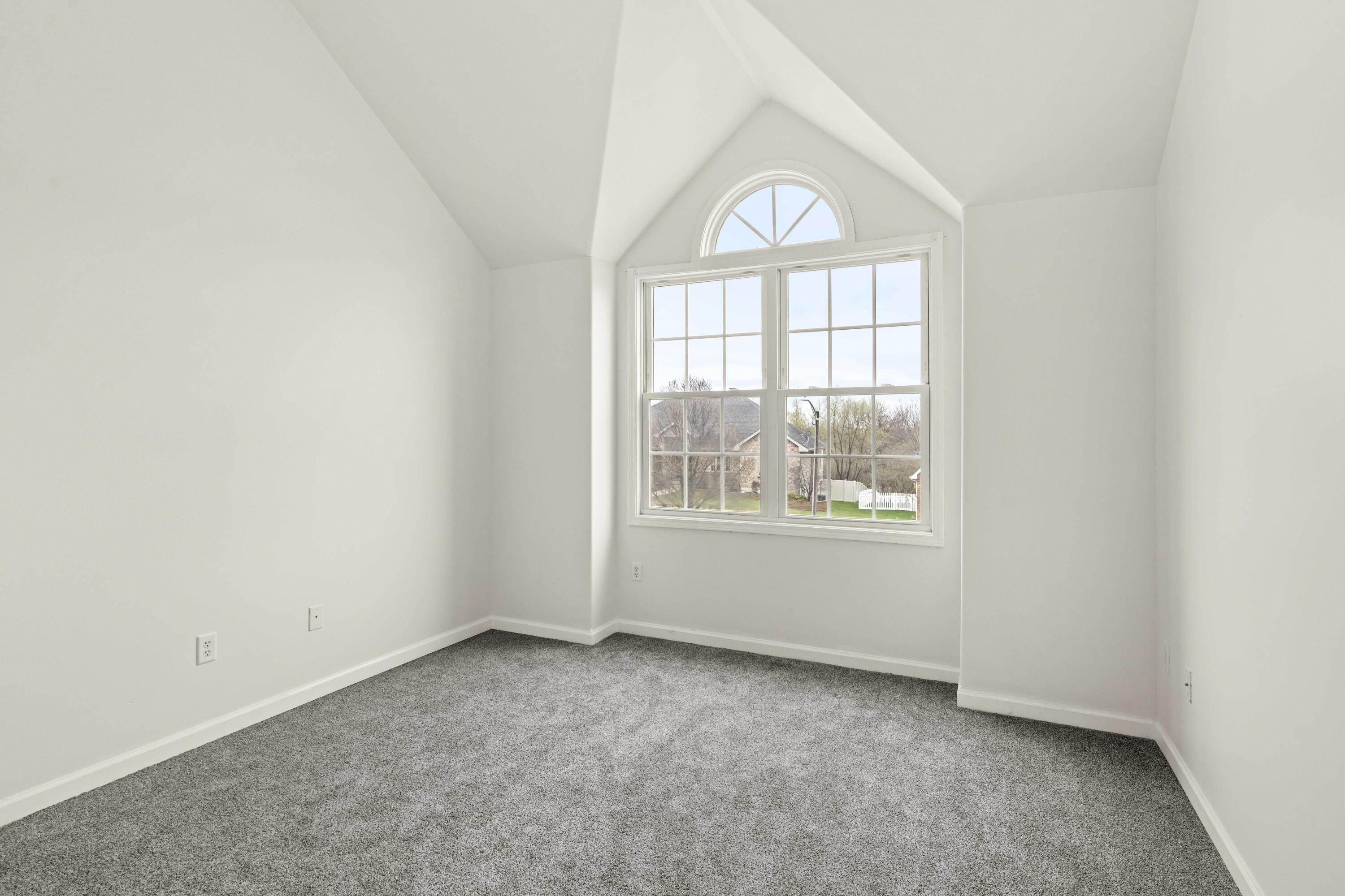 10645 Illinois Street Crown Point, IN 46307 - Photo 12 of 34 3000x2000