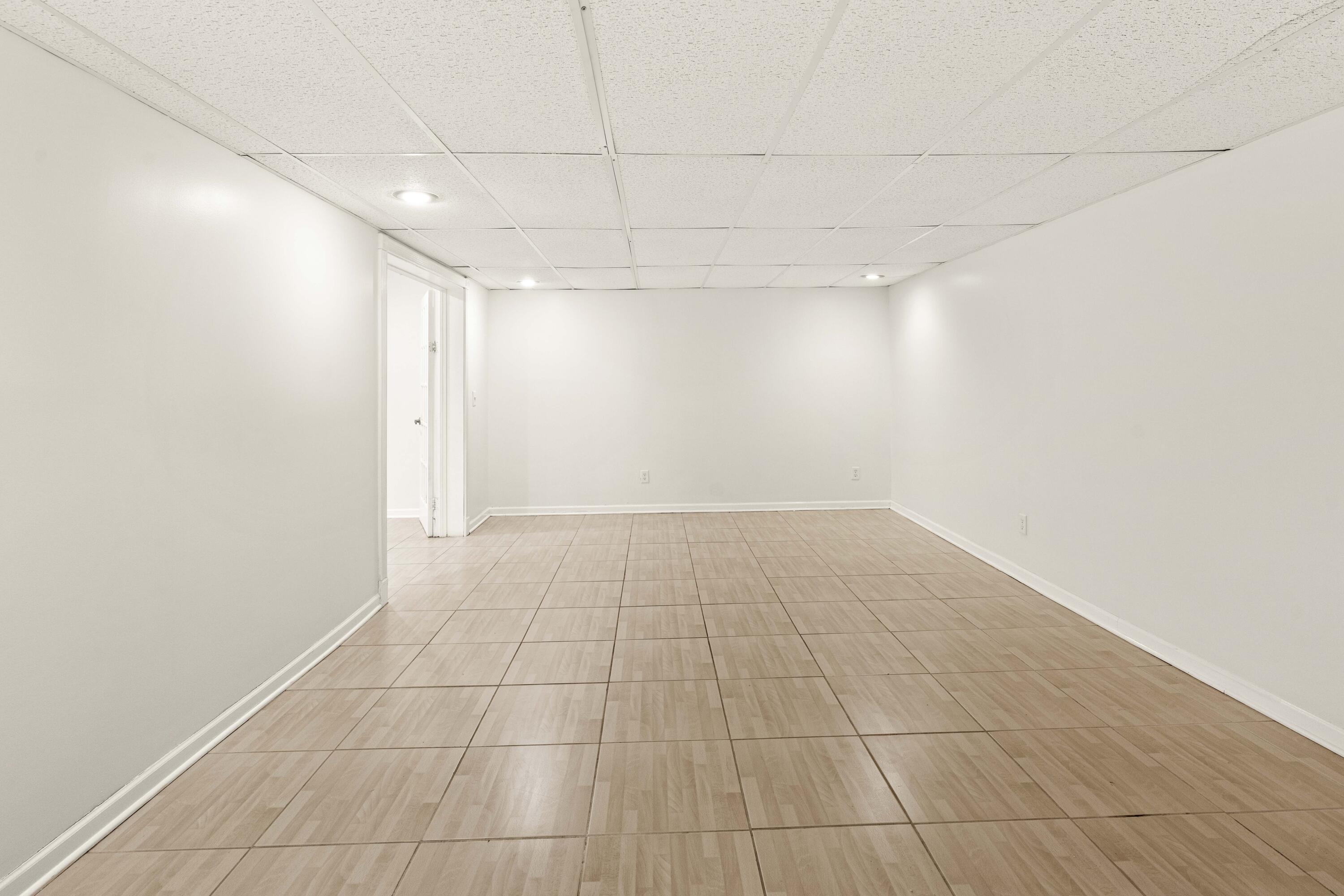 10645 Illinois Street Crown Point, IN 46307 - Photo 19 of 34 3000x2000