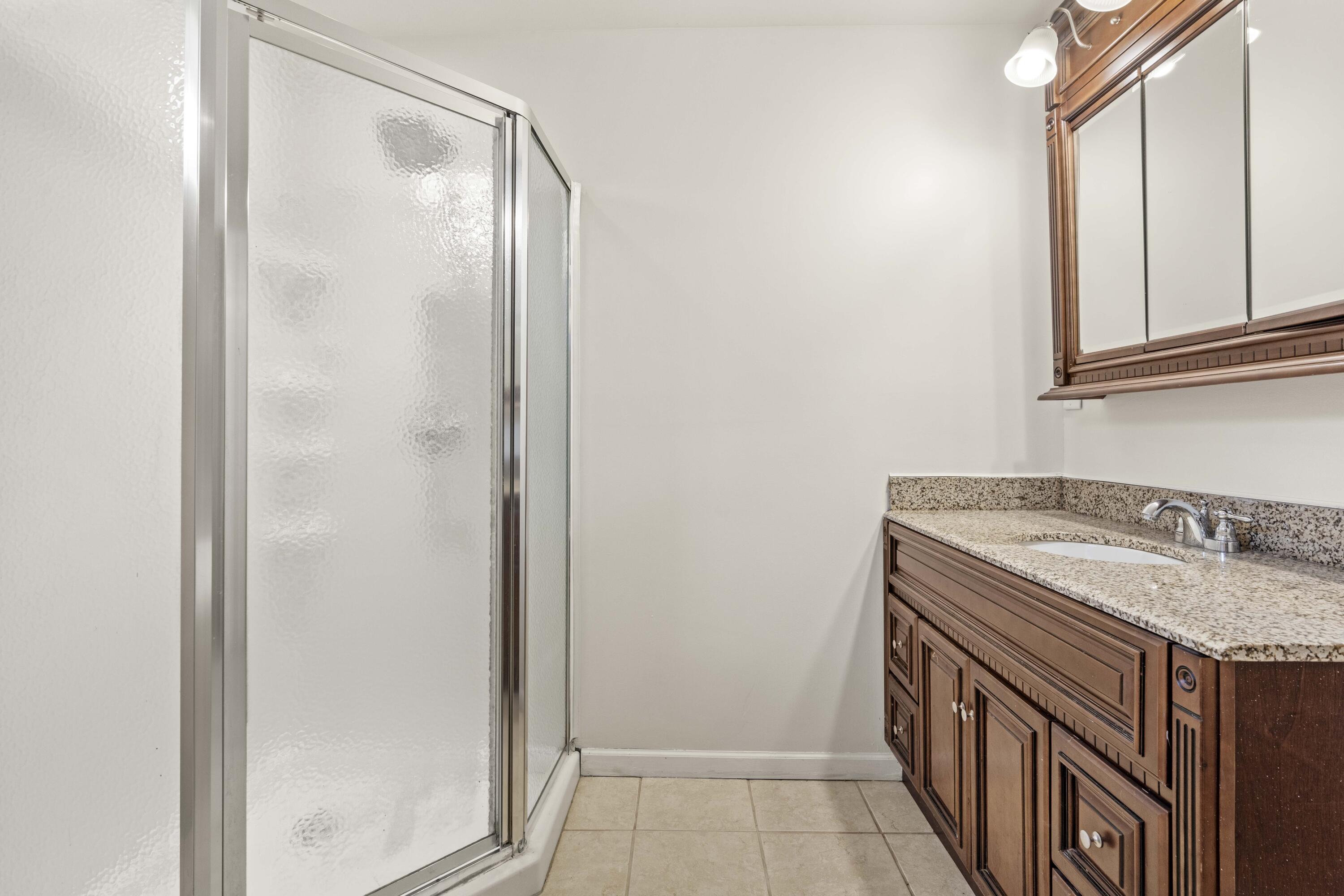 10645 Illinois Street Crown Point, IN 46307 - Photo 20 of 34 3000x2000