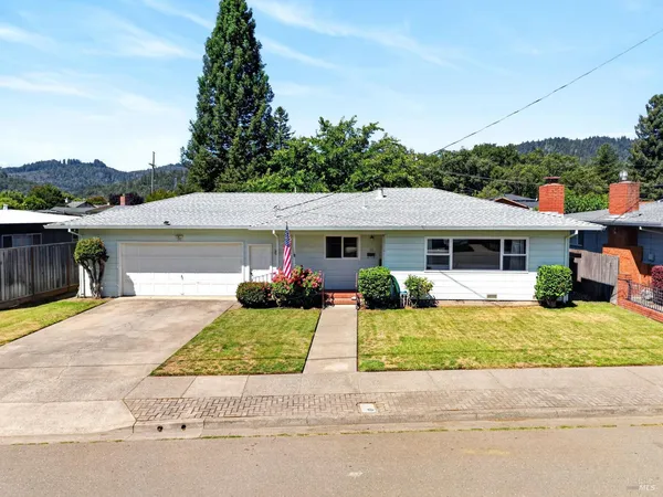 $549,000 | 111 South Franklin Street, Cloverdale, CA 95425