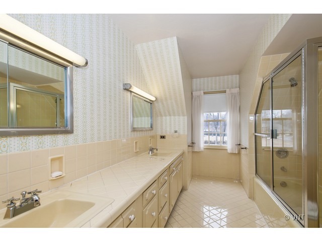 43 Longmeadow Road Winnetka, IL 60093 - Photo 11 of 18