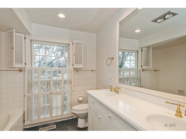 43 Longmeadow Road Winnetka, IL 60093 - Photo 6 of 18
