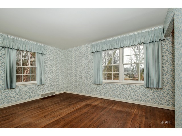 43 Longmeadow Road Winnetka, IL 60093 - Photo 10 of 18