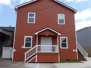 $1,300 | 1383 St Bernard Avenue, Unit A, New Orleans, LA 70116