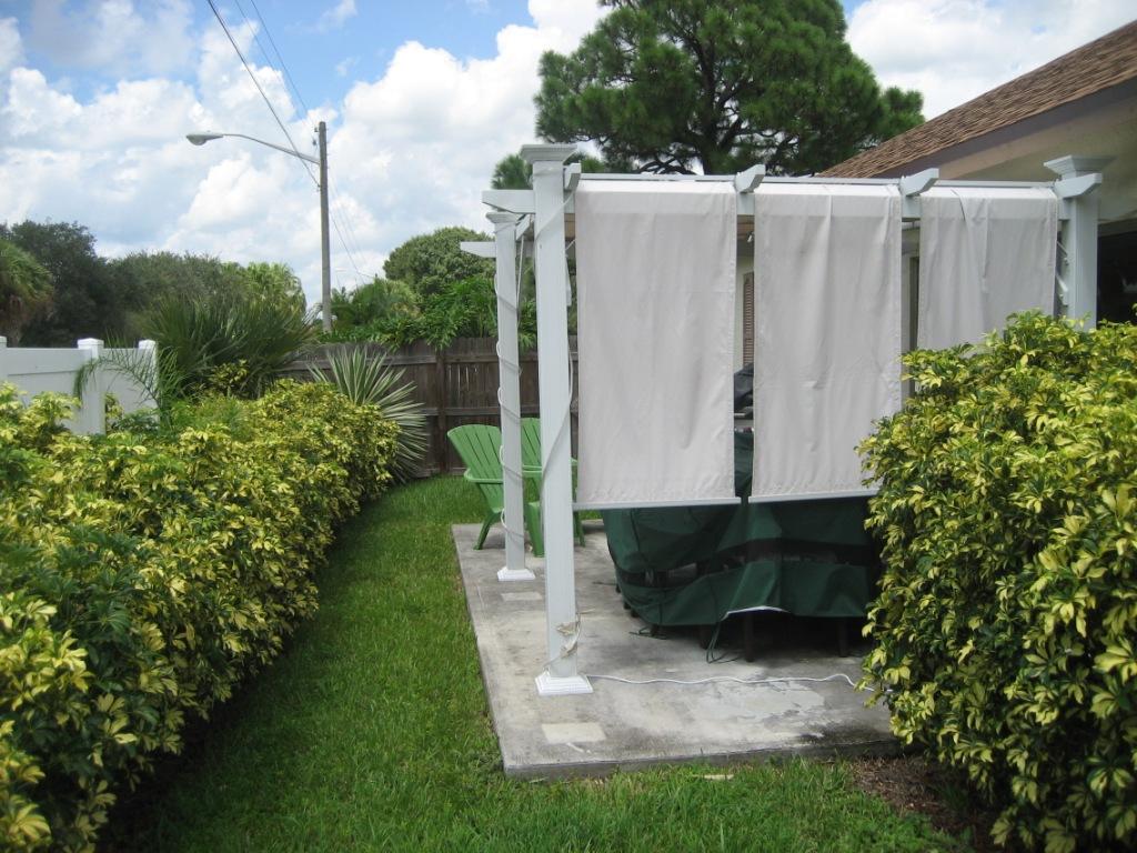 137 Raintree Trail Jupiter, FL 33458 - Photo 20 of 21 Fully Fenced Backyard