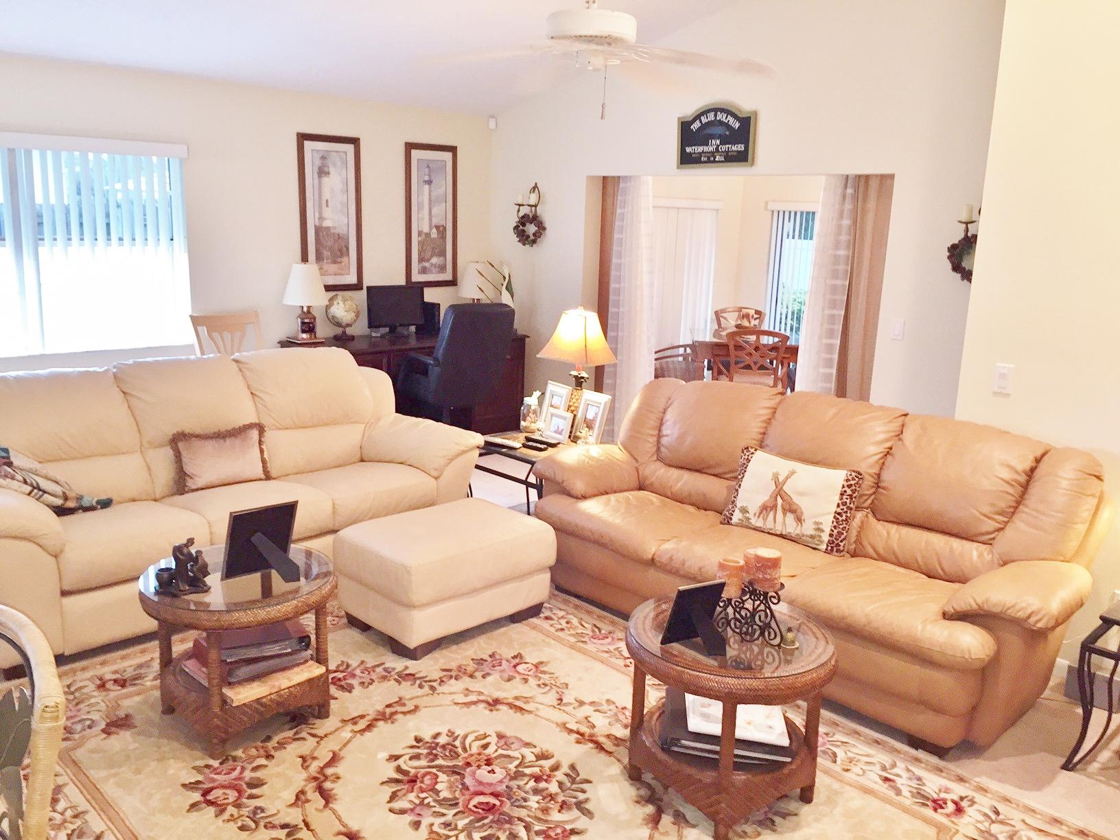 137 Raintree Trail Jupiter, FL 33458 - Photo 3 of 21 Living Room