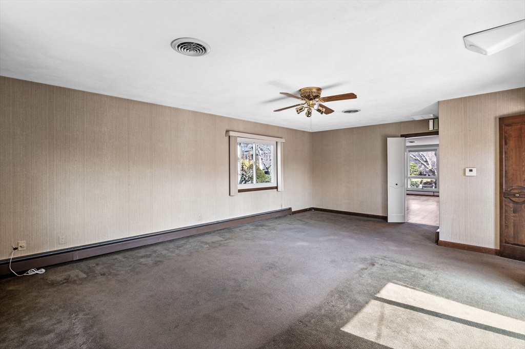 12 McKinley Road Marblehead, MA 01945 - Photo 20 of 36