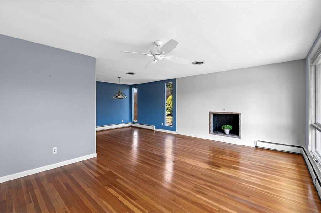 12 McKinley Road Marblehead, MA 01945 - Photo 9 of 36