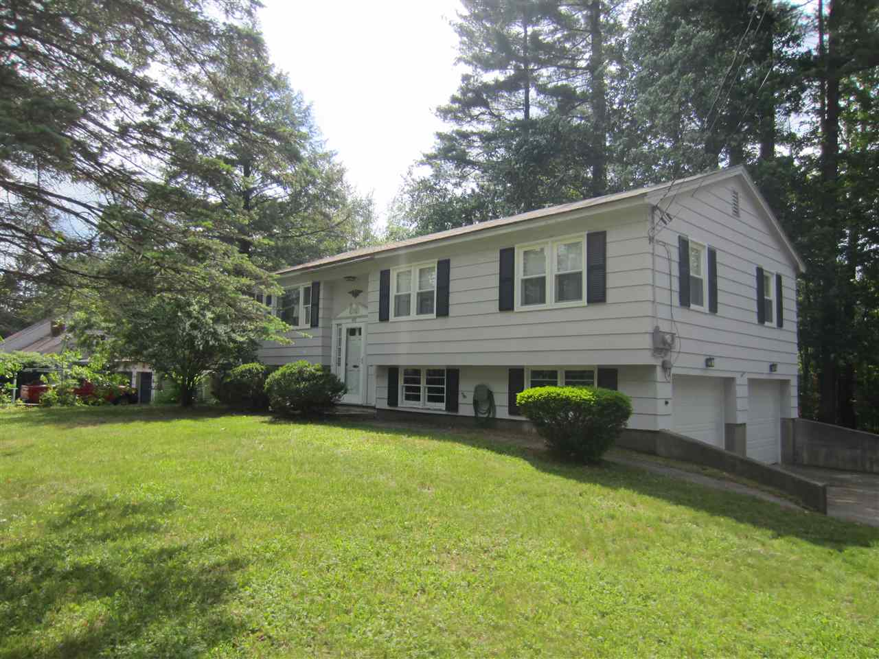 652 Portland Street Rochester, NH 03867 - Photo 1 of 12
