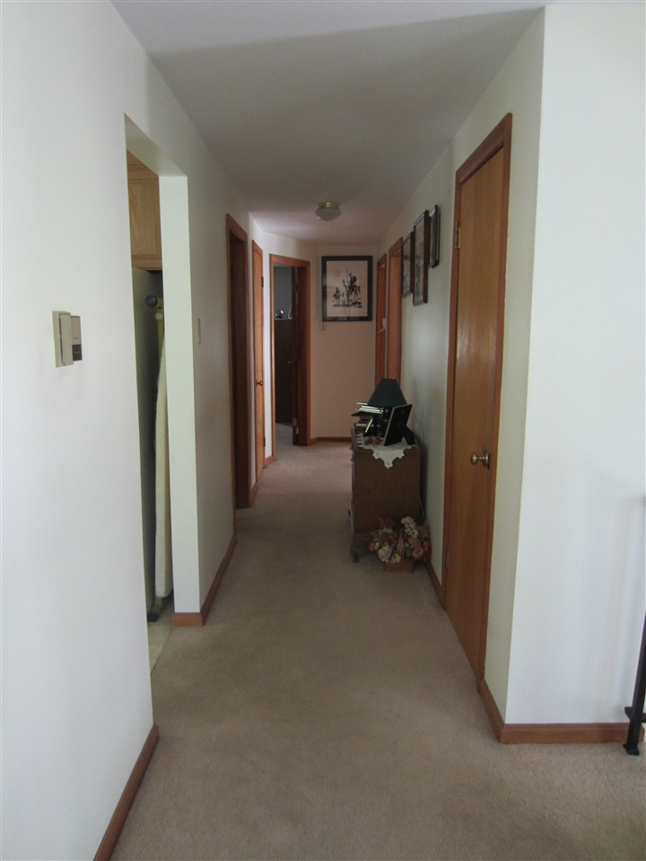 652 Portland Street Rochester, NH 03867 - Photo 5 of 12