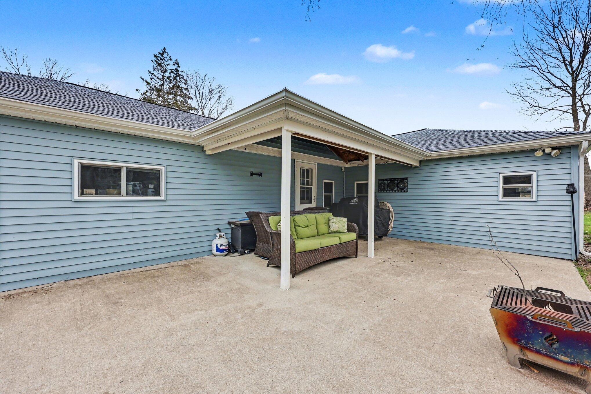 4355 Springbrook Road Jackson, MI 49201 - Photo 18 of 28 18