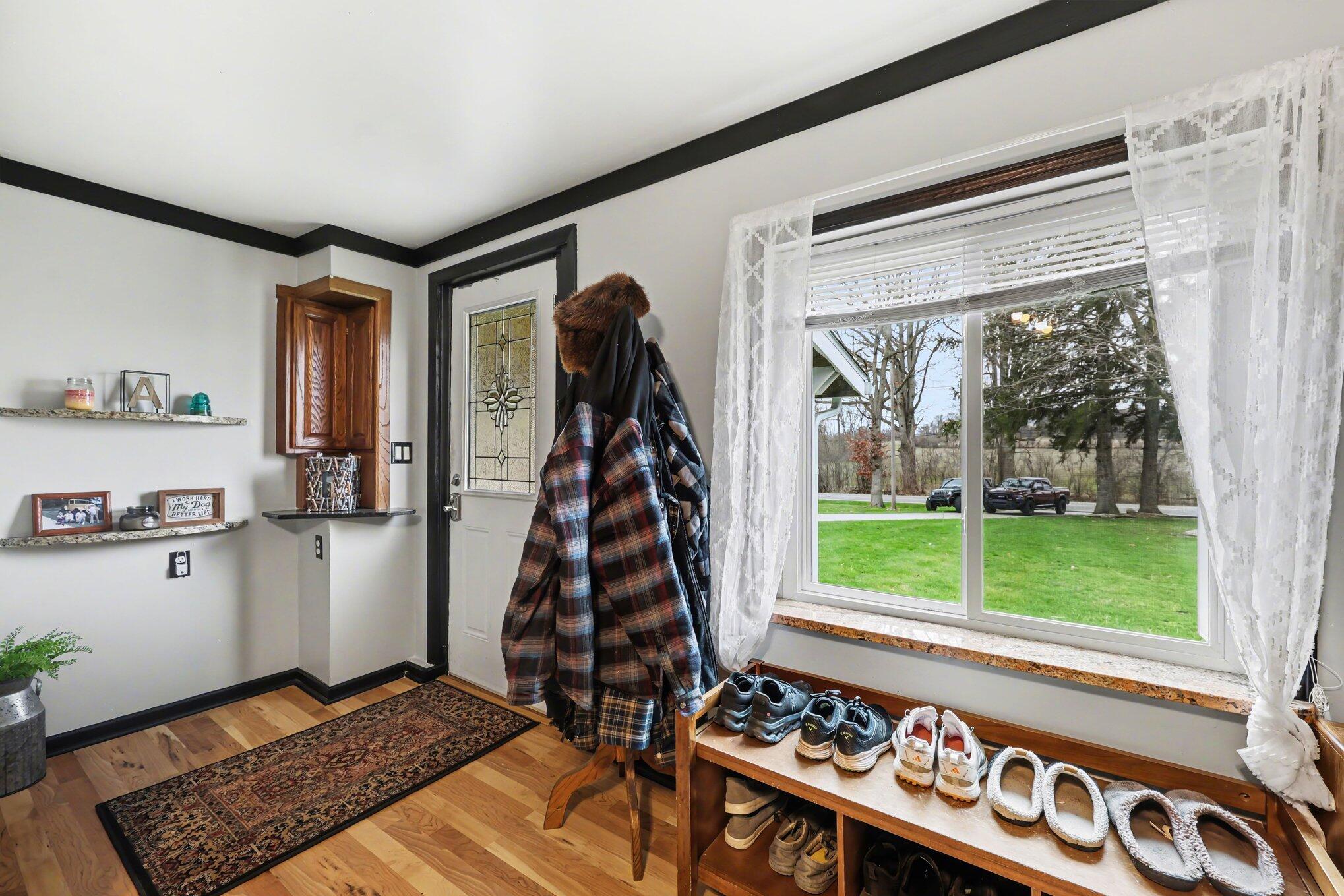 4355 Springbrook Road Jackson, MI 49201 - Photo 7 of 28 7