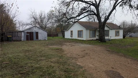$59,900 | 510 West Hunt Street, Bremond, TX 76629