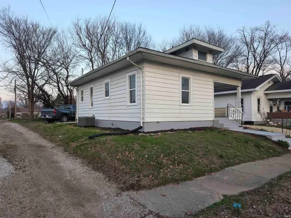 $119,900 | 1162 Wabash Avenue, Vincennes, IN 47591