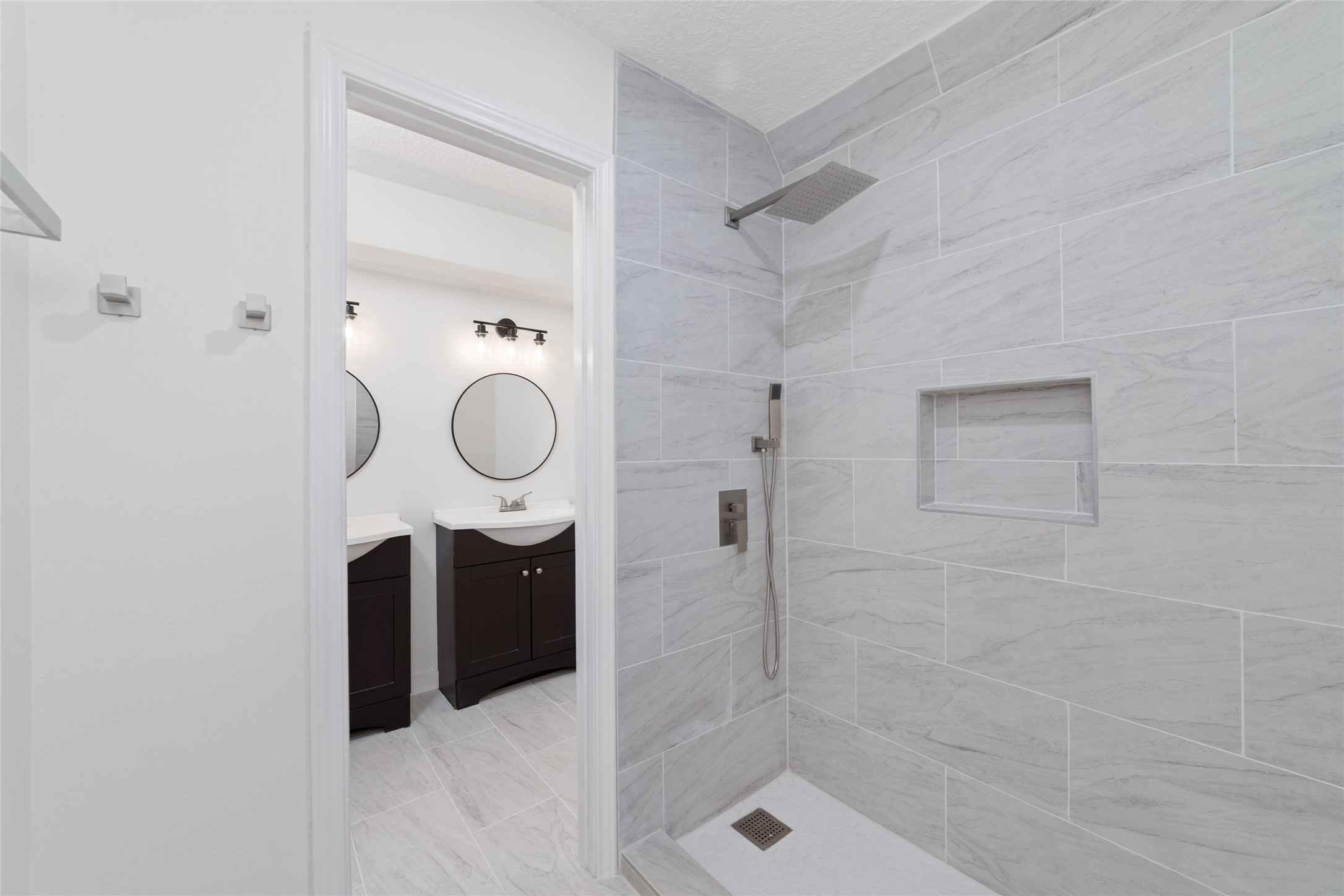 7910 Oak Moss Drive Spring, TX 77379 - Photo 24 of 38 Fully renovated shower bath with new features