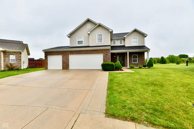 $330,000 | 7604 Cloudy Court, Camby, IN 46113