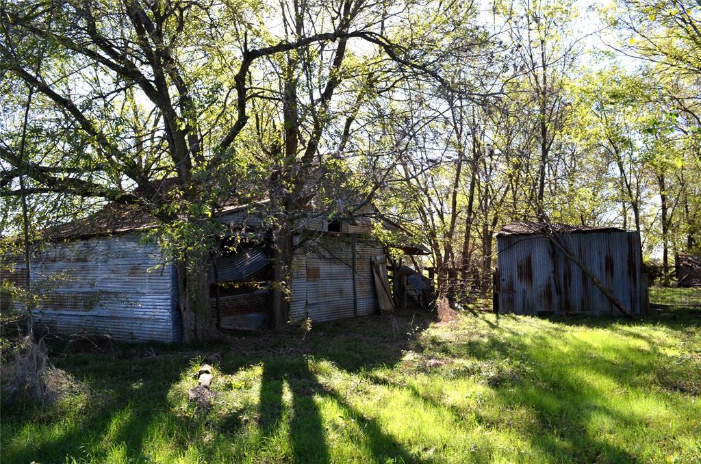1 Fm 3080 Mabank, TX 75147 - Photo 14 of 19 a view of a backyard of the house