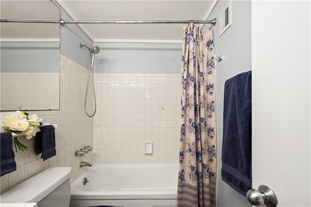 55 Highland Road, Unit 205 Bethel Park, PA 15102 - Photo 19 of 34