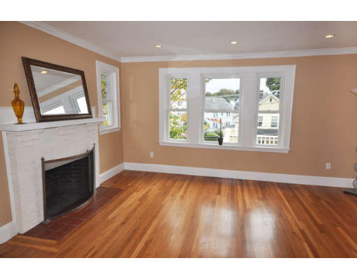 60 Creeley Road, Unit 2 Belmont, MA 02478 - Photo 3 of 11 Gallery Image 3