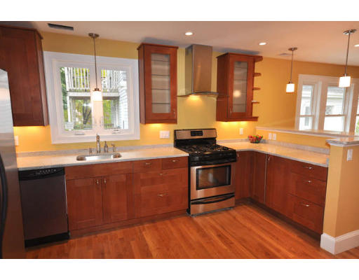 60 Creeley Road, Unit 2 Belmont, MA 02478 - Photo 9 of 11 Gallery Image 9