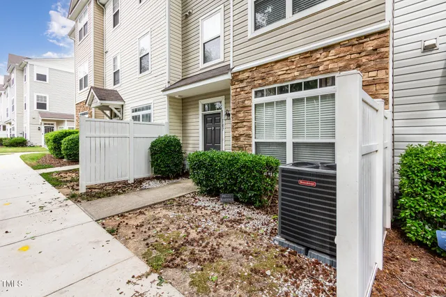 $258,975 | 1220 Canyon Rock Court, Unit 107, Raleigh, NC 27610