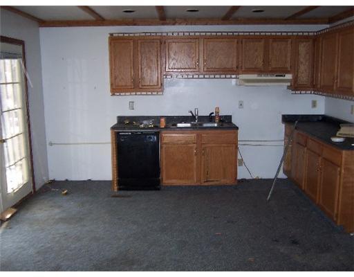 239 Nine Eighty Road McDonald, PA 15057 - Photo 3 of 5 Kitchen.