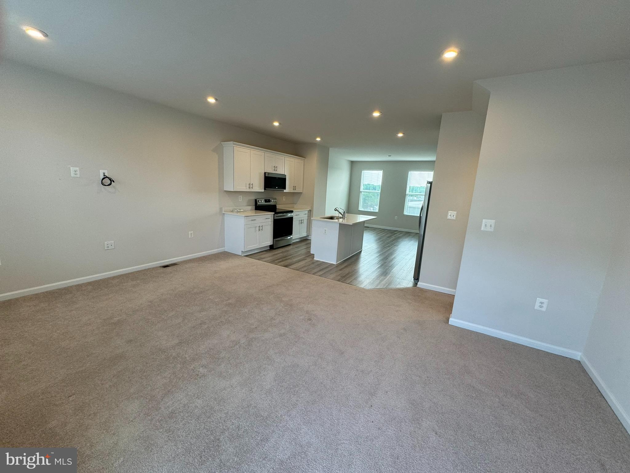 147 Presidents Pointe Avenue Ranson, WV 25438 - Photo 13 of 45